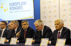 Fotogaleria ze zdjęciami z pierwszego dnia VII Europejskiego Kongresu Małych i Średnich Przedsiębiorstw z udziałem m.in. wicepremiera Jarosława Gowina i wojewody Jarosława Wieczorka /fot. A. Karendał/
