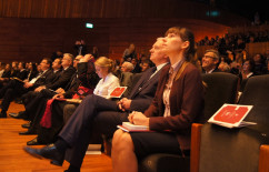 Fotogaleria z 50. inauguracji roku akademickiego Uniwersytetu Śląskiego, w której uczestniczył m.in. wojewoda śląski Jarosław Wieczorek, wicepremier Jarosław Gowin i sekretarz stanu w Ministerstwie Sprawiedliwości  Michał Wójcik.
