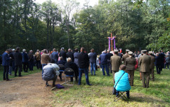 Fotogaleria przedstawia uroczystości, które odbyły się na polanie 