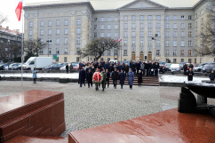 Galeria ze zdjęciami z wojewódzkich uroczystości z okazji 150. rocznicy urodzin marszałka Józefa Piłsudskiego /fot. A. Karendał/