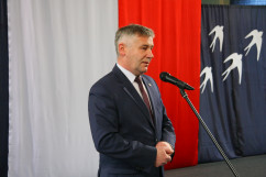 Uroczystość wręczenia aktów nadania stopnia nauczyciela dyplomowanego z udziałem wicewojewody śląskiego Mariusza Trepki.