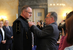 Galeria ze zdjęciami z uroczystości wręczenia Krzyży Wolności i Solidarności, organizowanej przez IPN