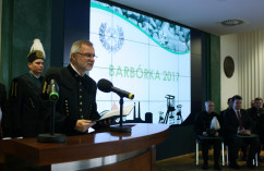 Fotogaleria z uroczystości barbórkowych w Głównym Instytucie Górnictwa z udziałem wojewody śląskiego.