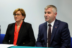 Fotogaleria składająca się z 34 zdjęć z uroczystości podpisania umowy na dofinansowanie GCZD / zdjęcia: K. Kamasiński