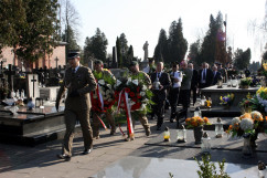 Galeria zdjęć z obchodów 8. rocznicy katastrofy lotniczej pod Smoleńskiem w województwie śląskim