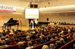 Galeria zdjęć z konferencji pn. „Stała się niepodległa