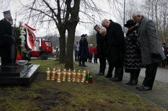 Uroczystości z okazji 12. rocznicy zawalenia się hali MTK z udziałem wicewojewody śląskiego Jana Chrząszcza.