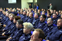Galeria ze zdjęciami z konferencji z udziałem wicewojewody Mariusza Trepki, która odbyła się z okazji 95. Rocznicy utworzenia Policji Województwa Śląskiego i powrotu części Górnego Śląska do Polski /fot. K. Kamasiński/