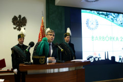 Fotogaleria z uroczystości barbórkowych w Głównym Instytucie Górnictwa z udziałem wojewody śląskiego.