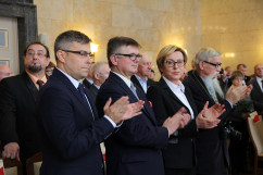 Galeria ze zdjęciami z uroczystości wręczenia Krzyży Wolności i Solidarności, organizowanej przez IPN