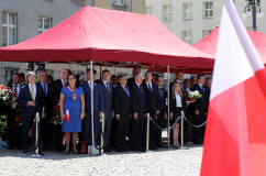 Galeria zdjęć z wojewódzkich obchodów Święta Narodowego Trzeciego Maja oraz 97. rocznicy wybuchu III powstania śląskiego /fot. A. Księżnik, A. Karendał/