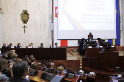Galeria ze zdjęciami ze spotkania informacyjnego na temat placówek wsparcia dziennego