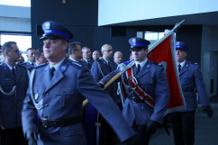 Fotogaleria z uroczystości wręczenia Medali za Długoletnią Służbę policjantom i pracownikom Policji / zdjęcie: K. Kamasiński