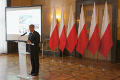 Wojewoda śląski Jarosław Wieczorek przedstawił na konferencji prasowej działania na rzecz województwa śląskiego podczas dwuletniej pracy rządu premier Beaty Szydło  / zdjęcia: B. Szwedowski