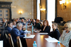 Zdjęcia ze spotkania z przedstawicielami samorządów lokalnych  na temat programu 