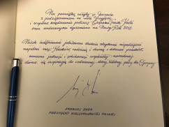 Galeria zdjęć z wizyty Pary Prezydenckiej w Skoczowie, gdzie odbył się Orszak Trzech Króli /fot. ŚUW/