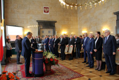 Galeria ze zdjęciami z uroczystości wręczenia Krzyży Wolności i Solidarności, organizowanej przez IPN