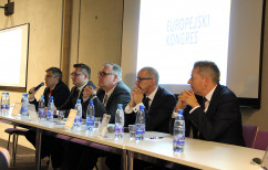 Fotogaleria ze zdjęciami z pierwszego dnia VII Europejskiego Kongresu Małych i Średnich Przedsiębiorstw z udziałem m.in. wicepremiera Jarosława Gowina i wojewody Jarosława Wieczorka /fot. A. Karendał/