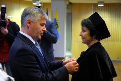 Galeria zdjęć z uroczystości wręczenia odznaczeń państwowych przez wicewojewodę Trepkę podczas Święta Uczelni Uniwersytetu Ekonomicznego /fot. K. Kamasiński/