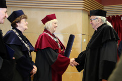 Galeria zdjęć z uroczystej inauguracji roku akademickiego na Uniwersytecie Ekonomicznym w Katowicach, w której wziął udział wicewojewoda Jan Chrząszcz.