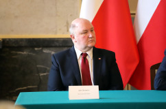 Galeria zdjęć z konferencji poświęconej realizacji programu 