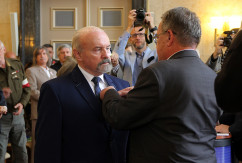 Galeria ze zdjęciami z uroczystości wręczenia Krzyży Wolności i Solidarności, organizowanej przez IPN