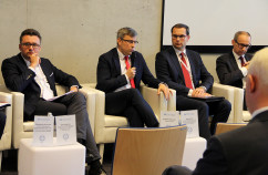 Galeria prezentuje zdjęcia z panelu dyskusyjnego nt. metropolii z udziałem wojewody Jarosława Wieczorka, a także z sesji, w której uczestniczyła minister edukacji Anna Zalewska  /fot. A. Karendał/