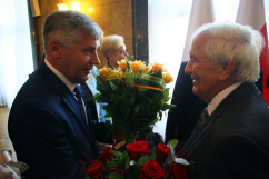 Galeria ze zdjęciami  z uroczystości z okazji  Śląskiego Dnia Budowlanych, podczas której wręczono  odznaczenia i medale /fot. K. Kamasiński/