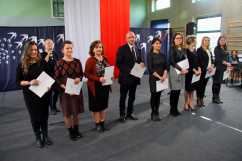 Uroczystość wręczenia aktów nadania stopnia nauczyciela dyplomowanego z udziałem wicewojewody śląskiego Mariusza Trepki.