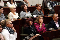 Galeria ze zdjęciami ze spotkania informacyjnego na temat placówek wsparcia dziennego