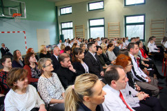 Uroczystość wręczenia aktów nadania stopnia nauczyciela dyplomowanego z udziałem wicewojewody śląskiego Mariusza Trepki.