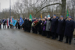 Uroczystości z okazji 12. rocznicy zawalenia się hali MTK z udziałem wicewojewody śląskiego Jana Chrząszcza.