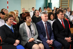 Uroczystość wręczenia aktów nadania stopnia nauczyciela dyplomowanego z udziałem wicewojewody śląskiego Mariusza Trepki.