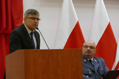 Zdjęcia z wizyty ministra spraw wewnętrznych i administracji Joachima Brudzińskiego w Katowicach.