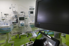 Galeria zdjęć z przekazania przez wojewodę Jarosława Wieczorka aparatury i sprzętu medycznego do Szpitala Specjalistycznego nr 2 w Bytomiu /fot. A. Kucharzewska/