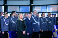 Fotogaleria z uroczystości wręczenia Medali za Długoletnią Służbę policjantom i pracownikom Policji / zdjęcie: K. Kamasiński
