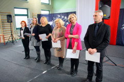 Uroczystość wręczenia aktów nadania stopnia nauczyciela dyplomowanego z udziałem wicewojewody śląskiego Mariusza Trepki.