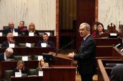 Galeria ze zdjęciami z wyjazdowego posiedzenia Komisji Sejmowej ds. Unii Europejskiej, a także konferencji prasowej podsumowującej obrady.  W wydarzeniu uczestniczył wojewoda Jarosław Wieczorek /fot. A. Karendał/