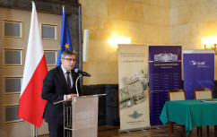 Galeria zdjęć z podpisania umowy na dofinansowanie projektu zakładającego dofinansowanie infrastruktury tramwajowej w Aglomeracji Śląsko-Zagłębiowskiej.