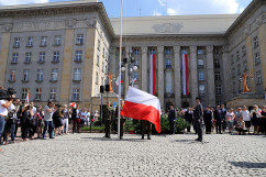 Galeria zdjęć z wojewódzkich obchodów Święta Narodowego Trzeciego Maja oraz 97. rocznicy wybuchu III powstania śląskiego /fot. A. Księżnik, A. Karendał/