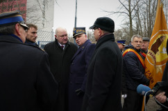 Uroczystości z okazji 12. rocznicy zawalenia się hali MTK z udziałem wicewojewody śląskiego Jana Chrząszcza.