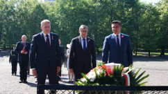 Galeria zdjęć z wojewódzkich obchodów Święta Narodowego Trzeciego Maja oraz 97. rocznicy wybuchu III powstania śląskiego /fot. A. Księżnik, A. Karendał/