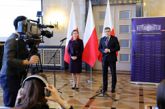Galeria zdjęć z briefingu prasowego nt. realizacji zadań z zakresu koordynacji systemu zabezpieczenia społecznego /fot. Anna Karendał/