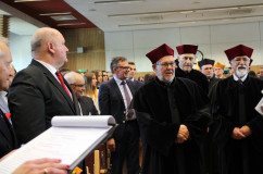 Galeria zdjęć z uroczystej inauguracji roku akademickiego na Uniwersytecie Ekonomicznym w Katowicach, w której wziął udział wicewojewoda Jan Chrząszcz.