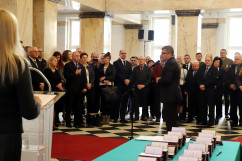 Galeria zdjęć z uroczystości wręczenia odznaczeń państwowych przez wojewodę Jarosława Wieczorka /fot. A. Karendał/