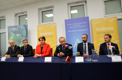 Zdjęcia z podpisania umowy na dokończenie budowy zbiornika Racibórz Dolny z udziałem wojewody Jarosława Wieczorka /fot. A. Karendał/