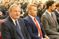 Zdjęcia z wizyty ministra spraw wewnętrznych i administracji Joachima Brudzińskiego w Katowicach.