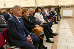 Zdjęcia z wizyty ministra spraw wewnętrznych i administracji Joachima Brudzińskiego w Katowicach.