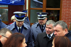 Galeria ze zdjęciami  z otwarcia nowego posterunku w Gołkowicach z udziałem wicewojewody Mariusza Trepki /fot. K. Kamasiński/
