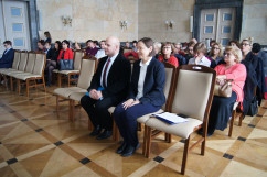 Fotogaleria przedstawia inauguracyjne warsztaty dla pracowników inspekcji ochrony roślin i nasiennictwa oraz inspekcji sanitarnej, które w imieniu Wojewody Śląskiego otworzył Dyrektor Generalny ŚUW.